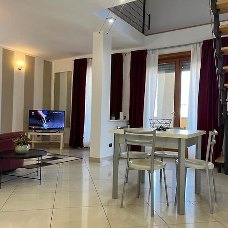 Ferienwohnung Rive Dora Ivrea Exterior foto