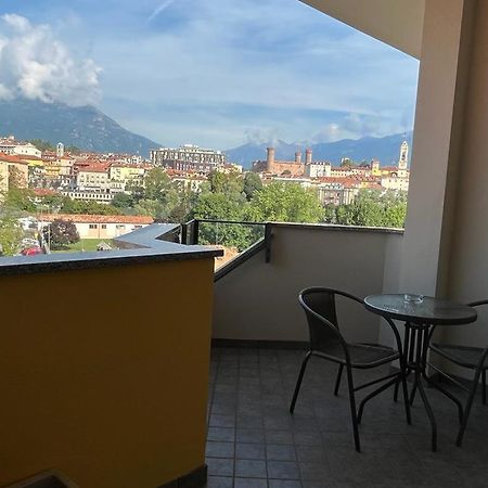 Ferienwohnung Rive Dora Ivrea Exterior foto